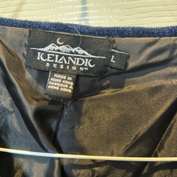 Icelandic wool sweater lg - Picture 2 of 6